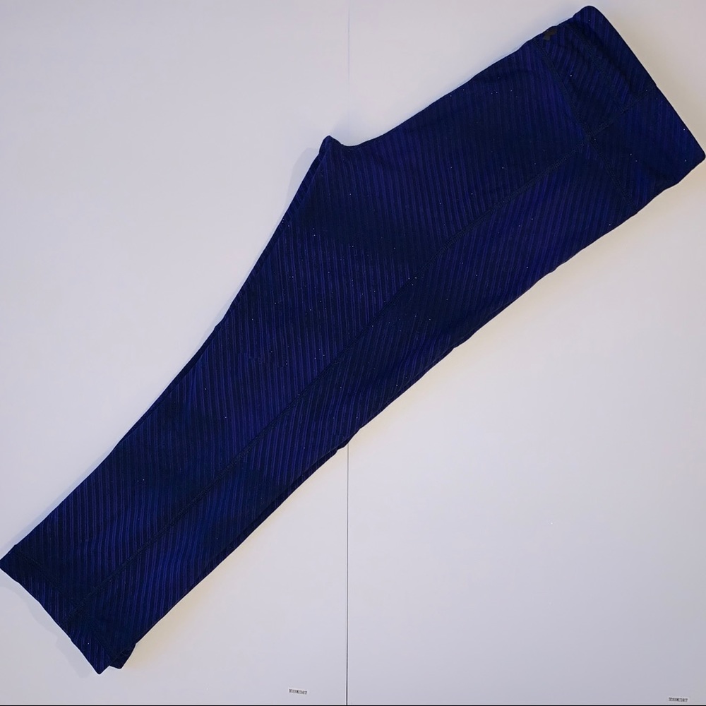 Under Armour cropped workout leggings